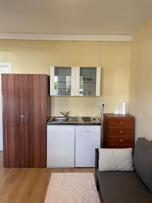 Einzimmerwohnung + Dusche Und Wc ベルリン エクステリア 写真